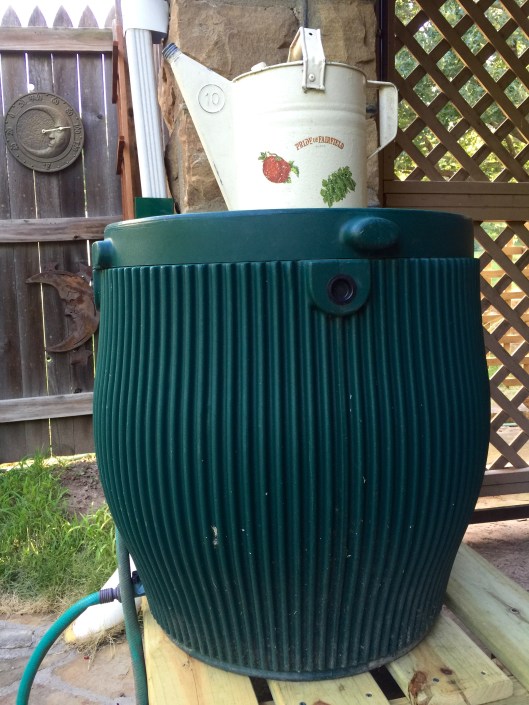 Rain barrel/stand